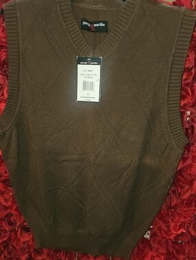 George & Martha NWT Brown Diamond Knit V-Neck Sweater Vest Size Medium
